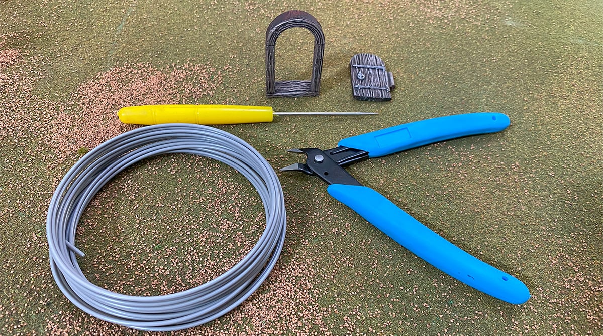 Tools and parts required to assemble 3D printe Throne & Ash doors