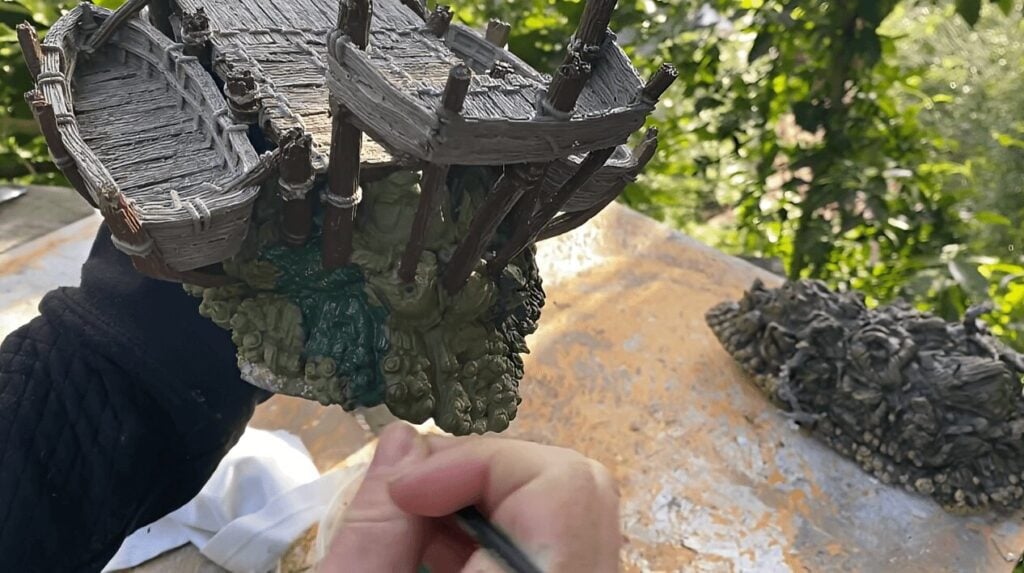Image of the fastcallion painting green technique