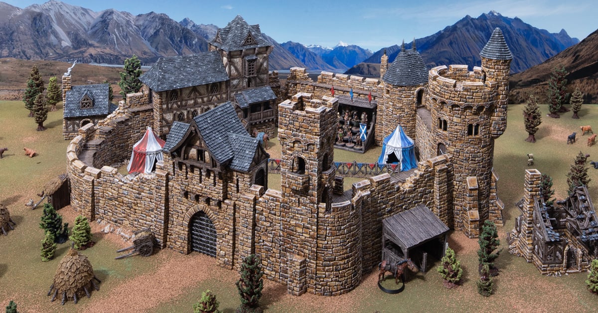 3D printed and painted small square bastion for dnd and wargaming