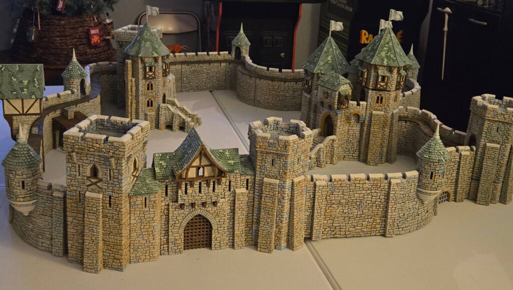 3D printed and painted Throne & Ash Castle