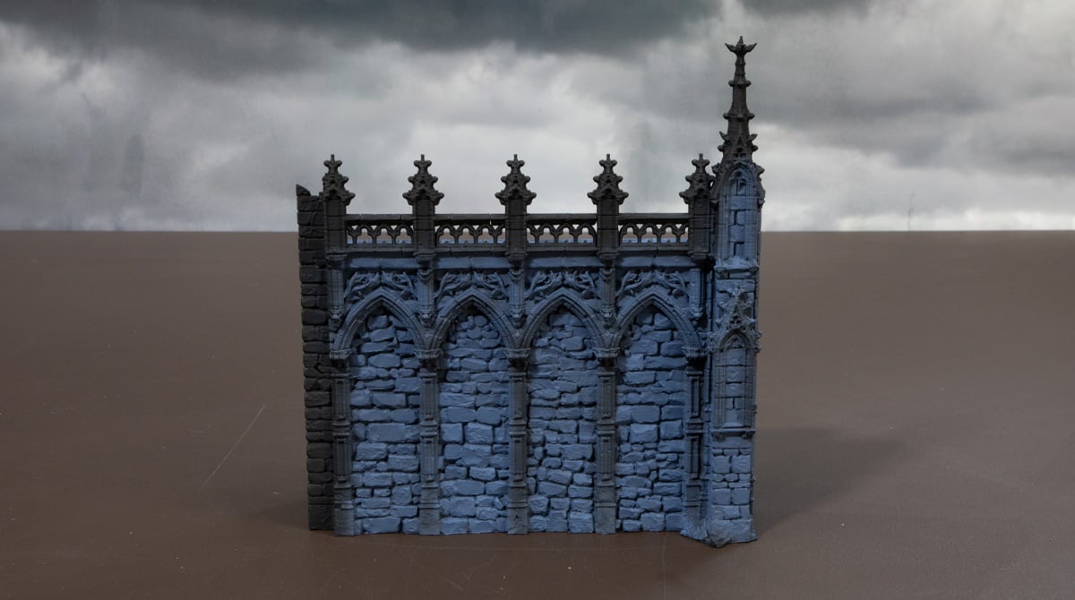 3D printed gothic wall with the fang airbrushed on