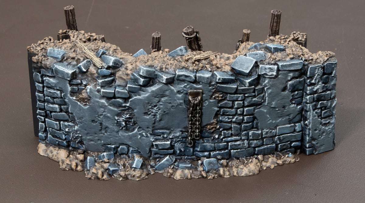 3D printed Trench Wall with chains washed with Agrax Earthshade
